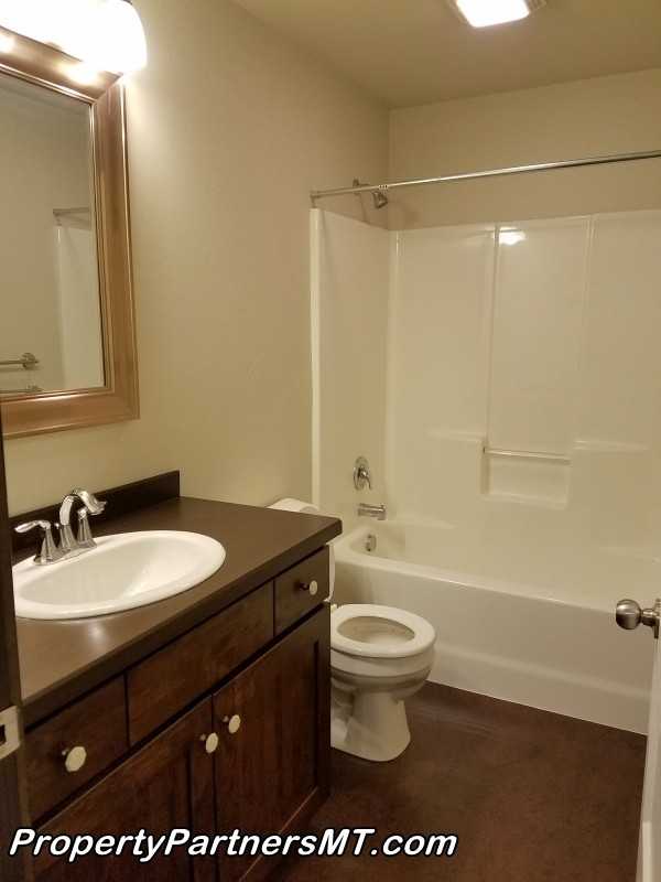 1958 Leeward Ct - Photo 7 of 12