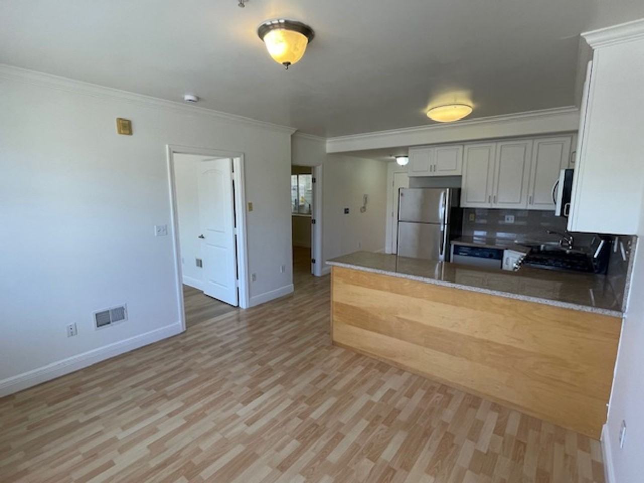 1515 14th Ave #204 - Photo 5 of 23