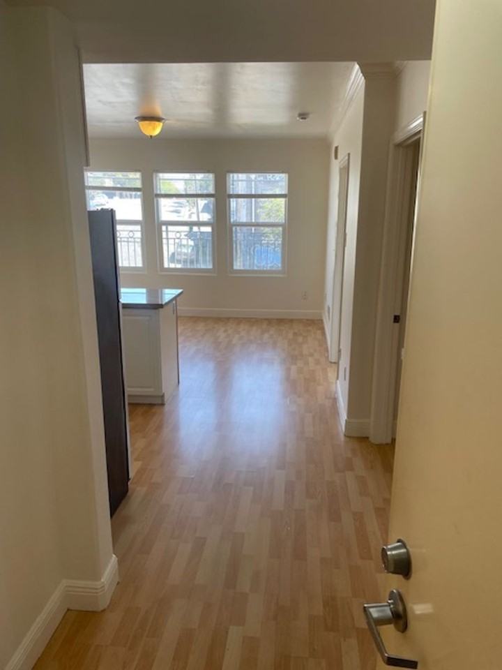 1515 14th Ave #204 - Photo 7 of 23