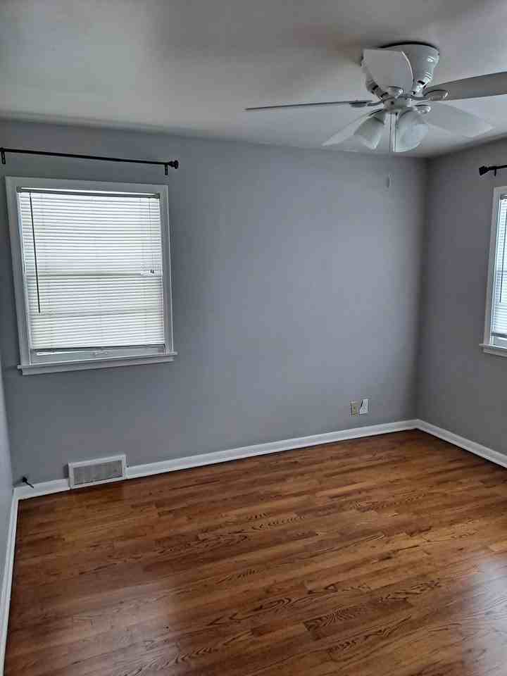 613 S 68th St - Photo 7 of 16