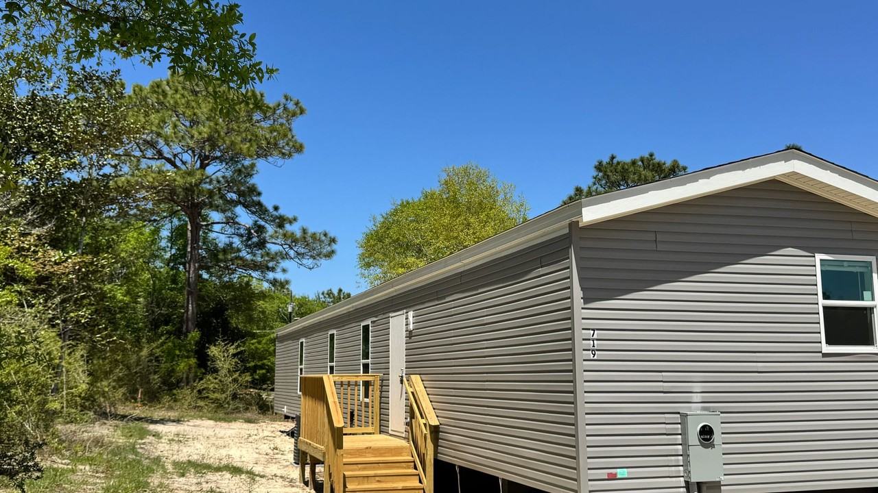 719 Windflower St - Photo 4 of 14