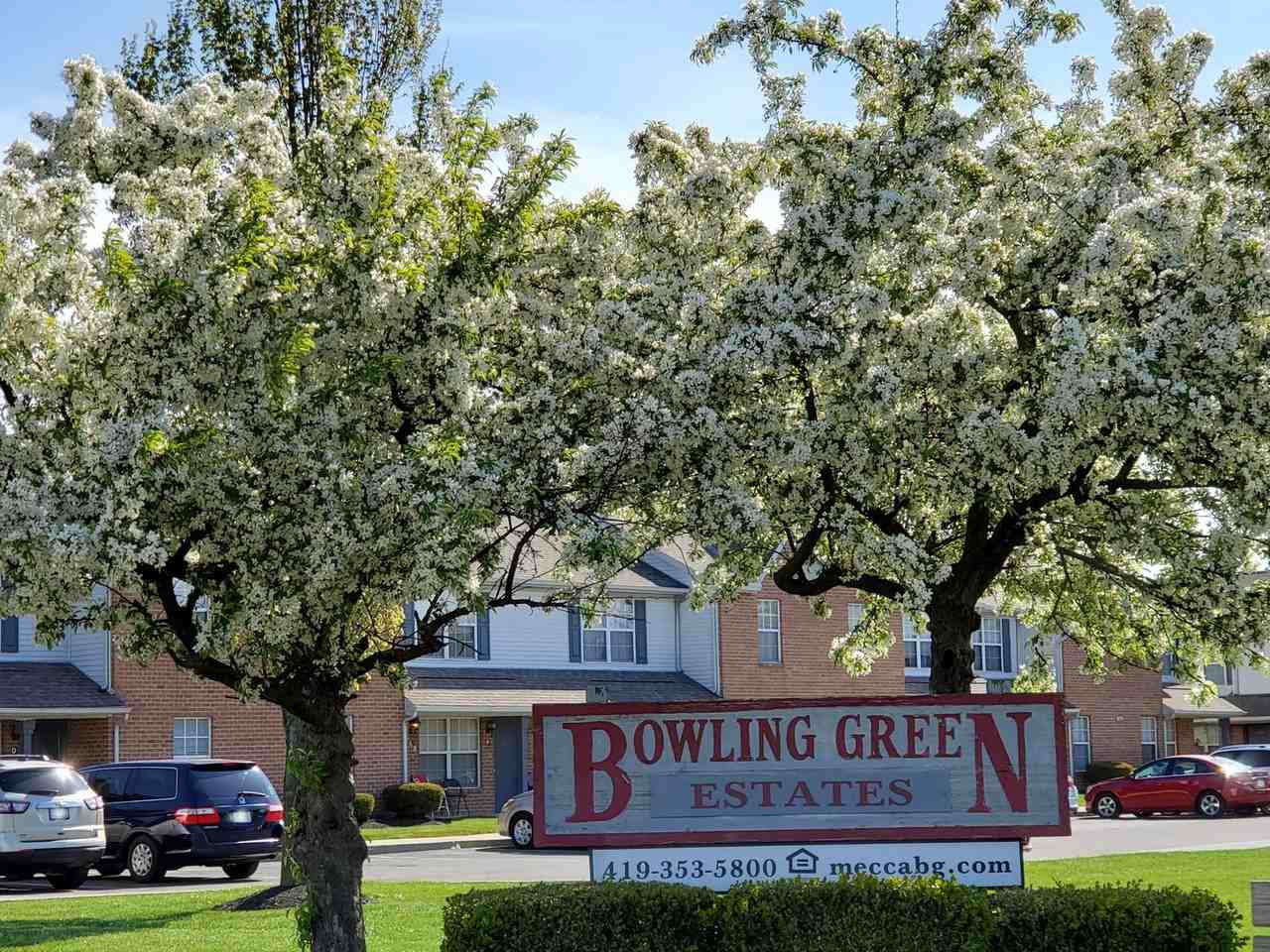 Bowling Green Estates - Photo 2 of 8