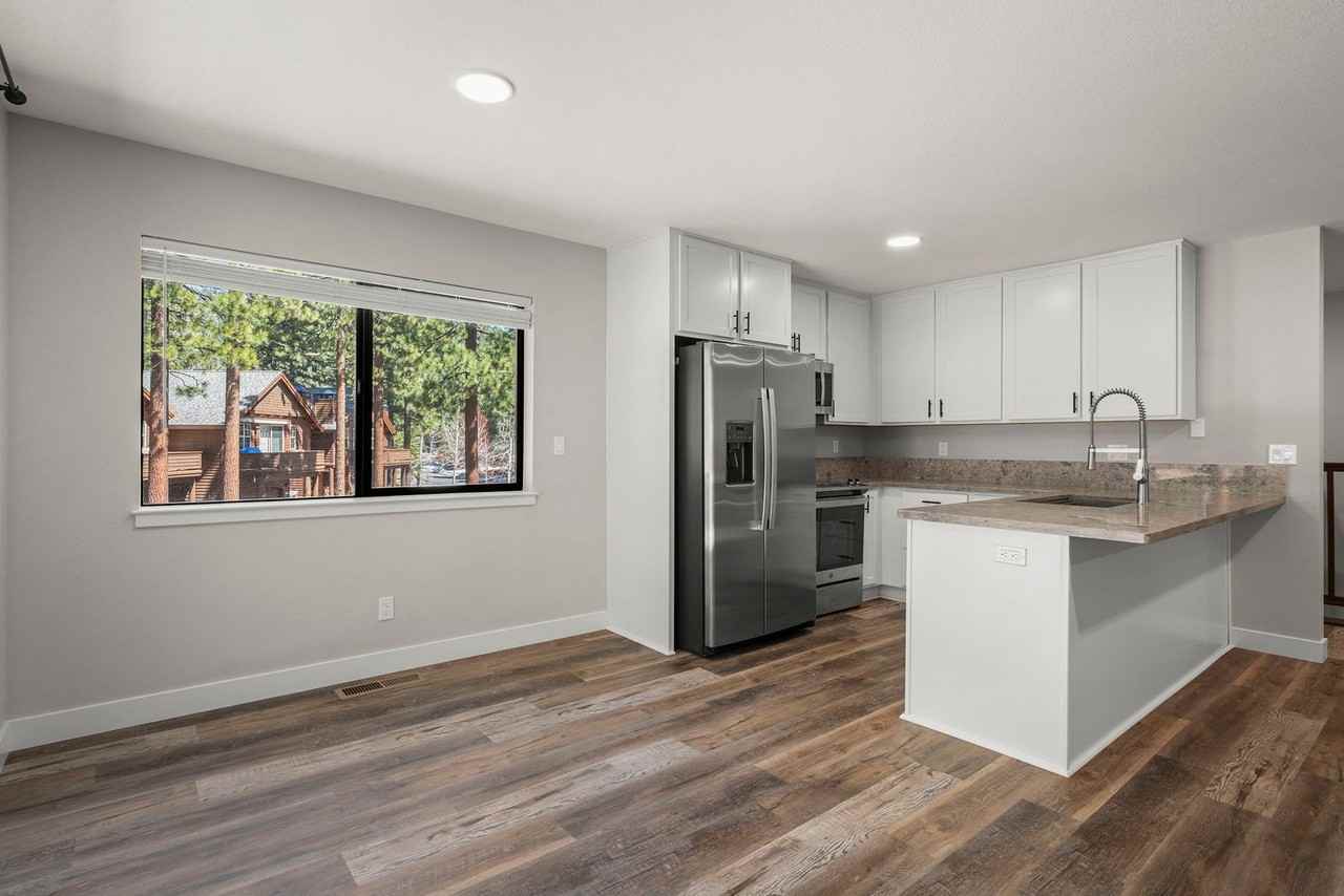 647 Village Blvd - Photo 5 of 19