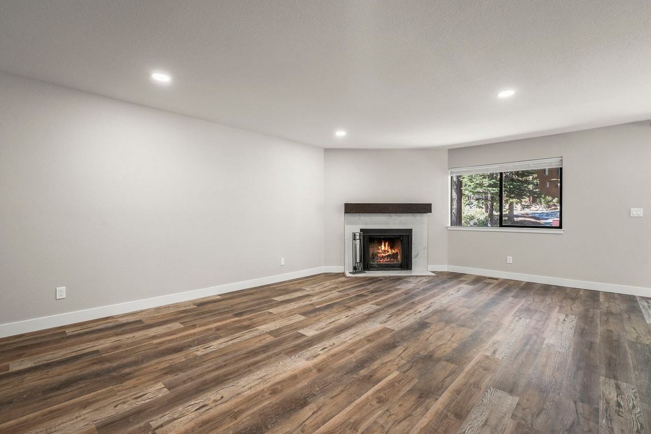 647 Village Blvd - Photo 7 of 19