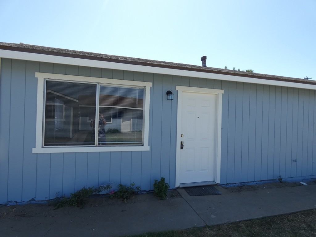 1034B Obispo St - Photo 2 of 10