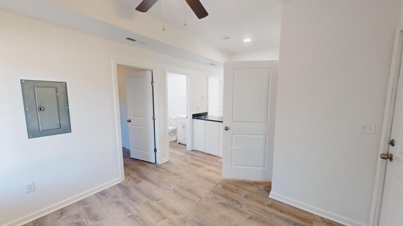 Railroad Ave - Photo 3 of 21