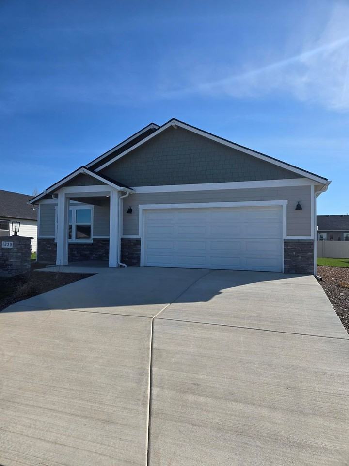 1220 N High Desert Dr - Photo 2 of 37