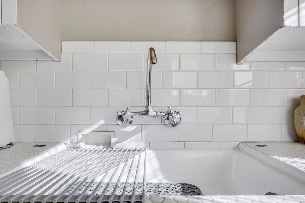 6500 N Michigan Ave #1 - Photo 4 of 15