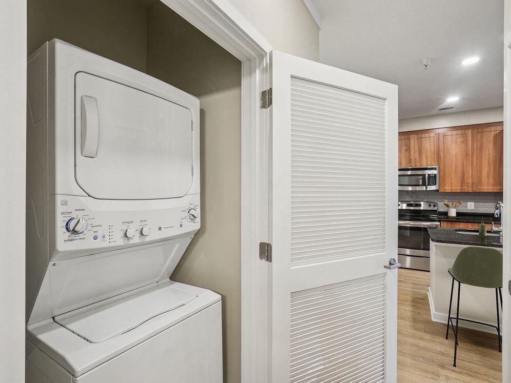 Avalon Falls Church - Photo 3 of 49