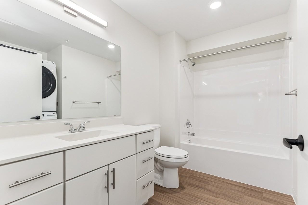 Marshall Avenue Flats - Photo 7 of 47