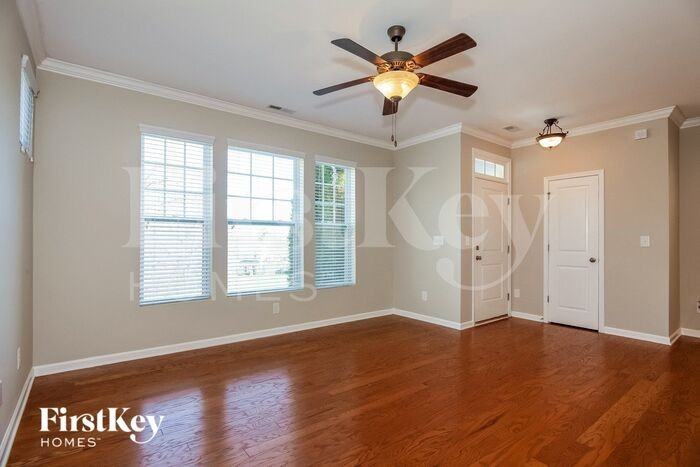 19017 Park Terrace Ln - Photo 2 of 15