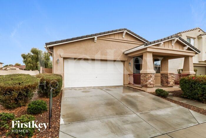 14760 W Surrey Dr - Photo 2 of 15