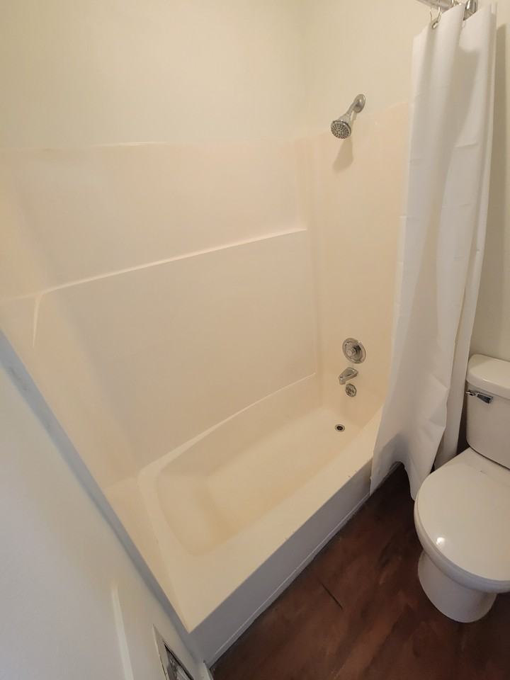 1738 La Crescent St #17 - Photo 7 of 7