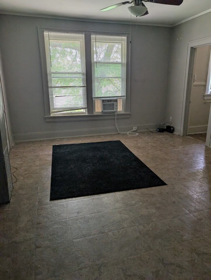 1713 Nash St Nw #B - Photo 2 of 7