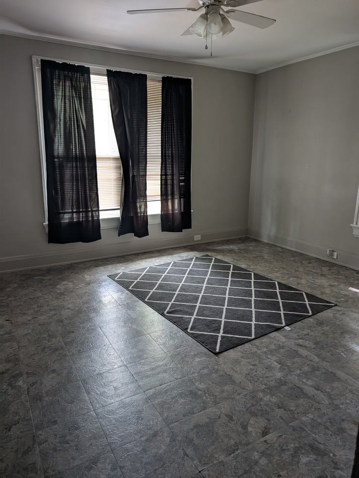 1713 Nash St Nw #B - Photo 3 of 7