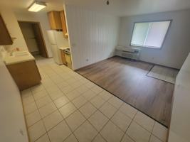 featured image of 1701 La Crescent St #134