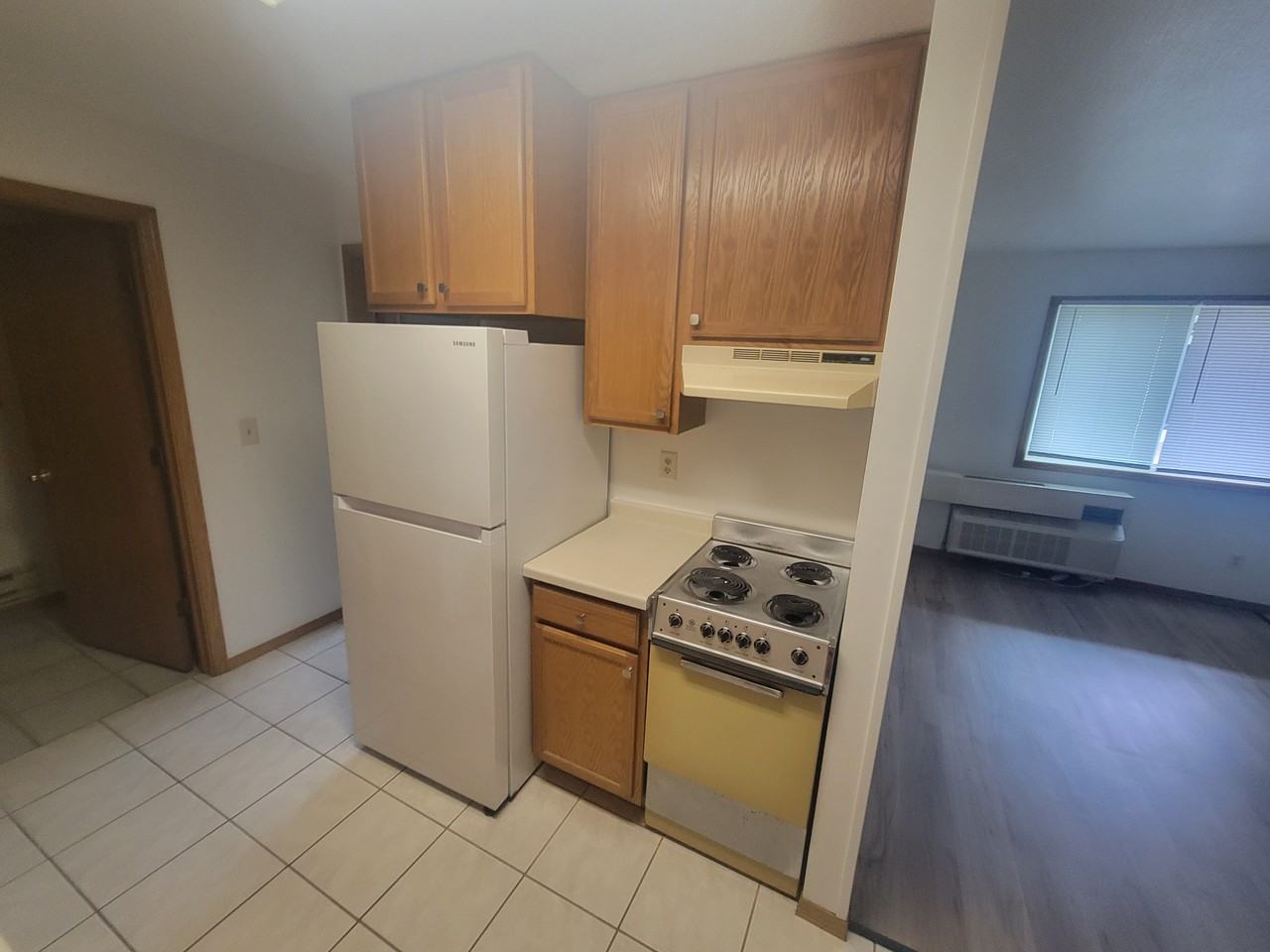 1701 La Crescent St #134 - Photo 5 of 11
