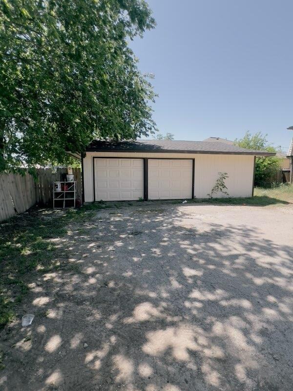 510 W Byrd Blvd #512 - Photo 2 of 8