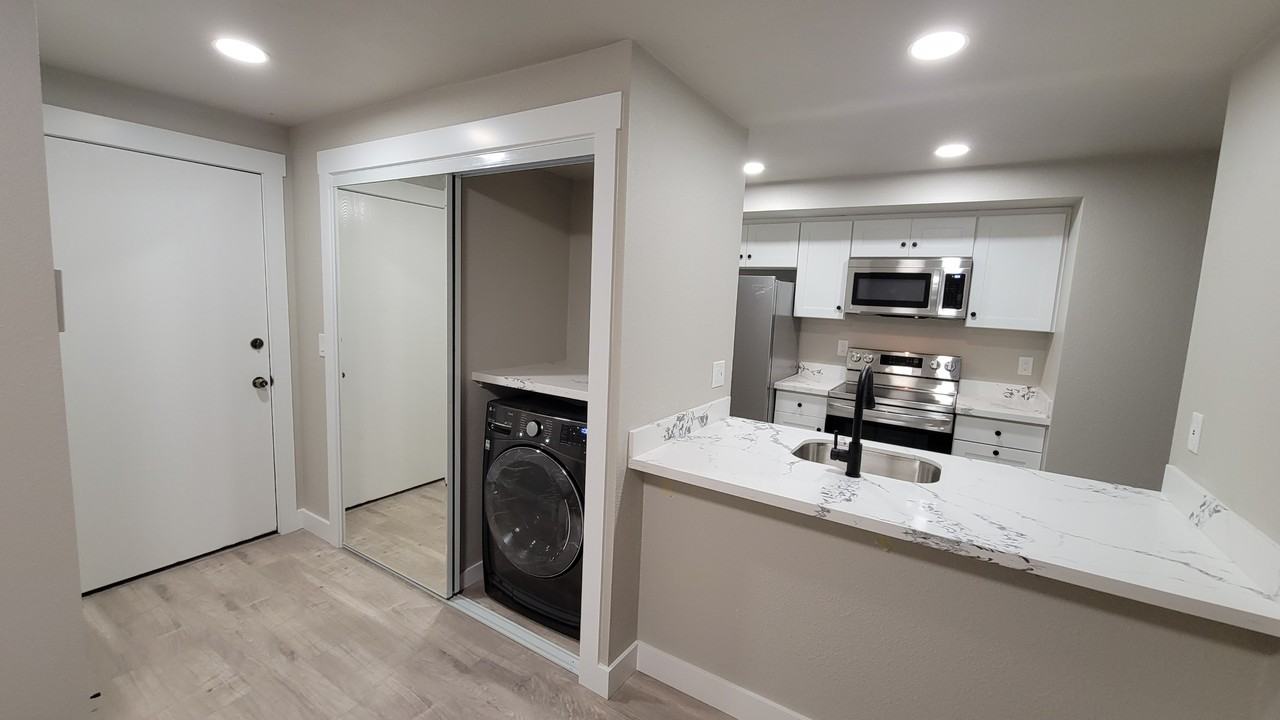 14555 Ne 32nd St #F304 - Photo 2 of 17