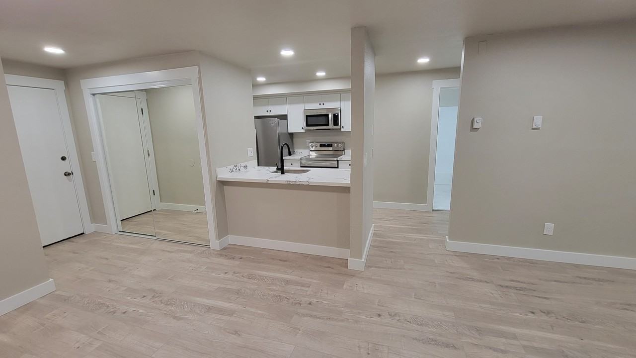 14555 Ne 32nd St #F304 - Photo 3 of 17