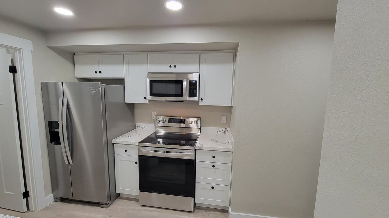 14555 Ne 32nd St #F304 - Photo 6 of 17