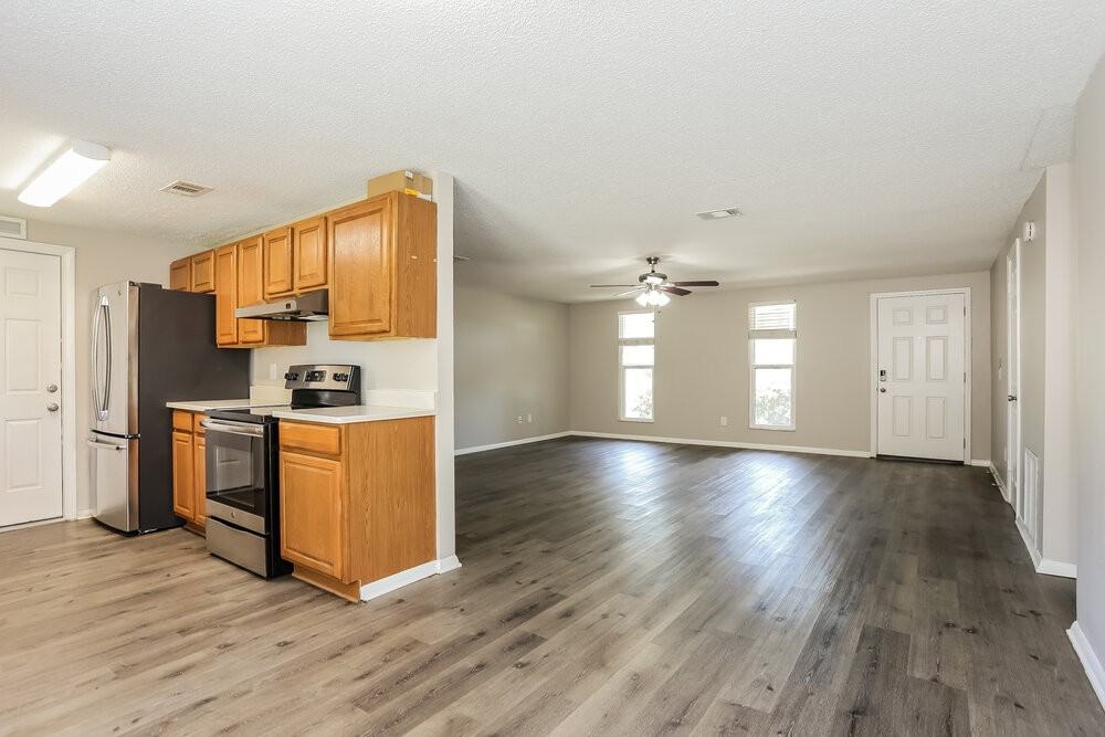 1504 Pawnee St - Photo 6 of 16
