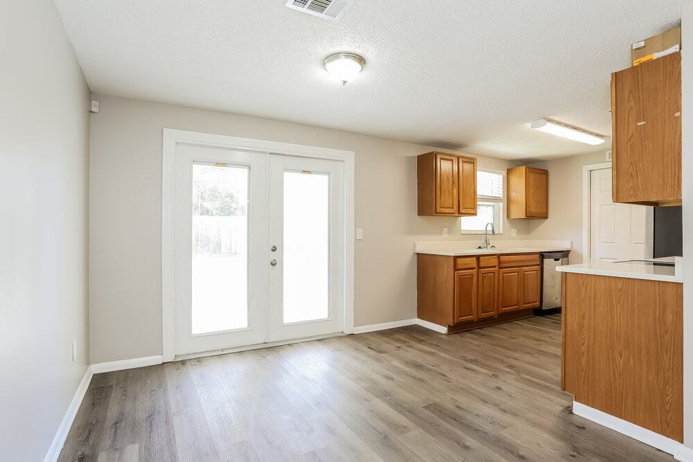 1504 Pawnee St - Photo 7 of 16