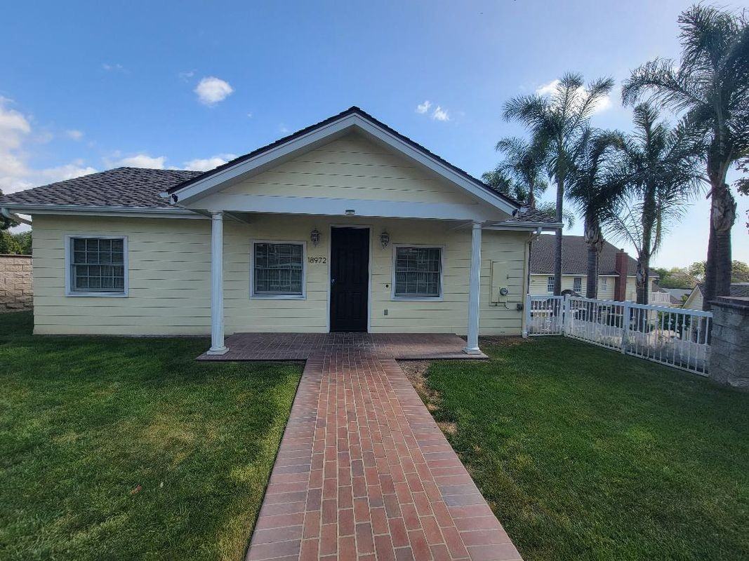 18972 Santiago Blvd - Photo 3 of 17