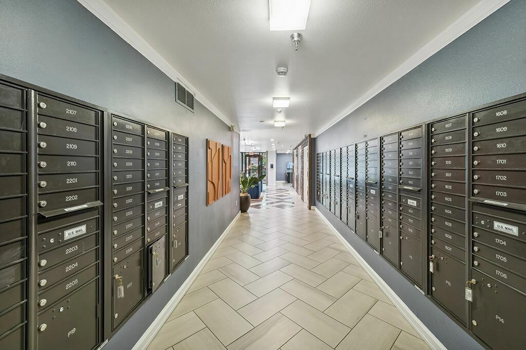 735 St. Clair Apartments - Photo 2 of 9