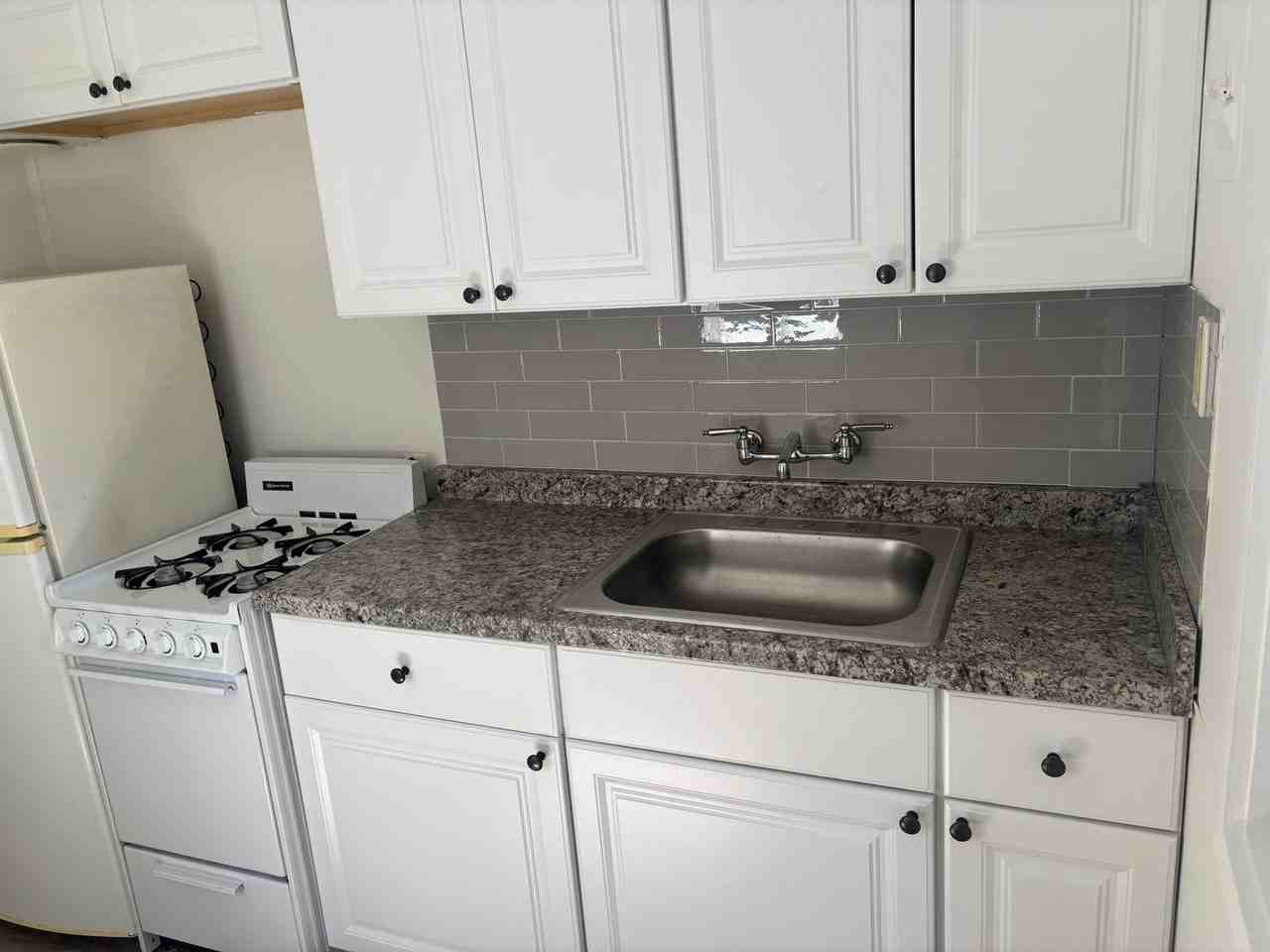 2815 Lake Forest Road #3 - Photo 6 of 9