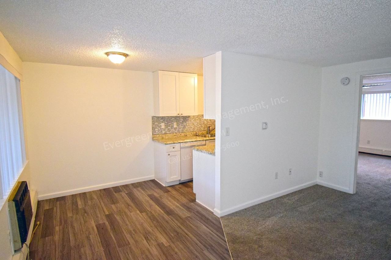 824 N Garfield Ave - Photo 6 of 19