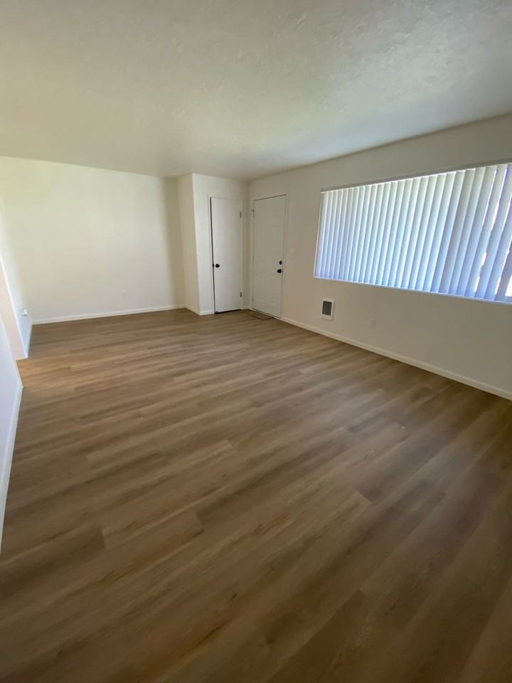 17925 E Burnside St #105 - Photo 3 of 22