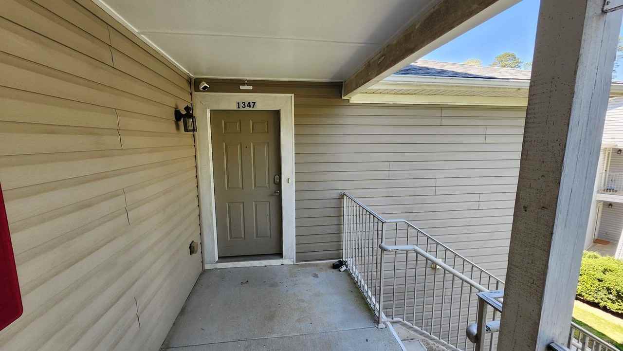 1347 Keys Crossing Drive Northeast - Photo 3 of 15