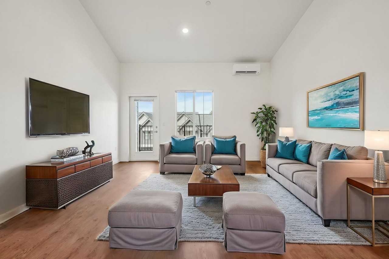 The Hamlet at Curtin Creek – Spacious Modern Living - Photo 5 of 50