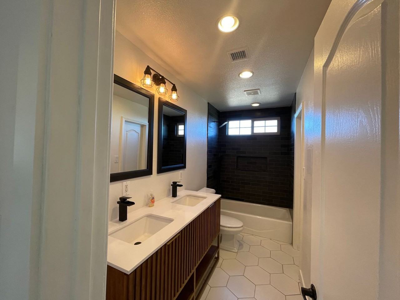56715 Scandia Ln - Photo 7 of 12