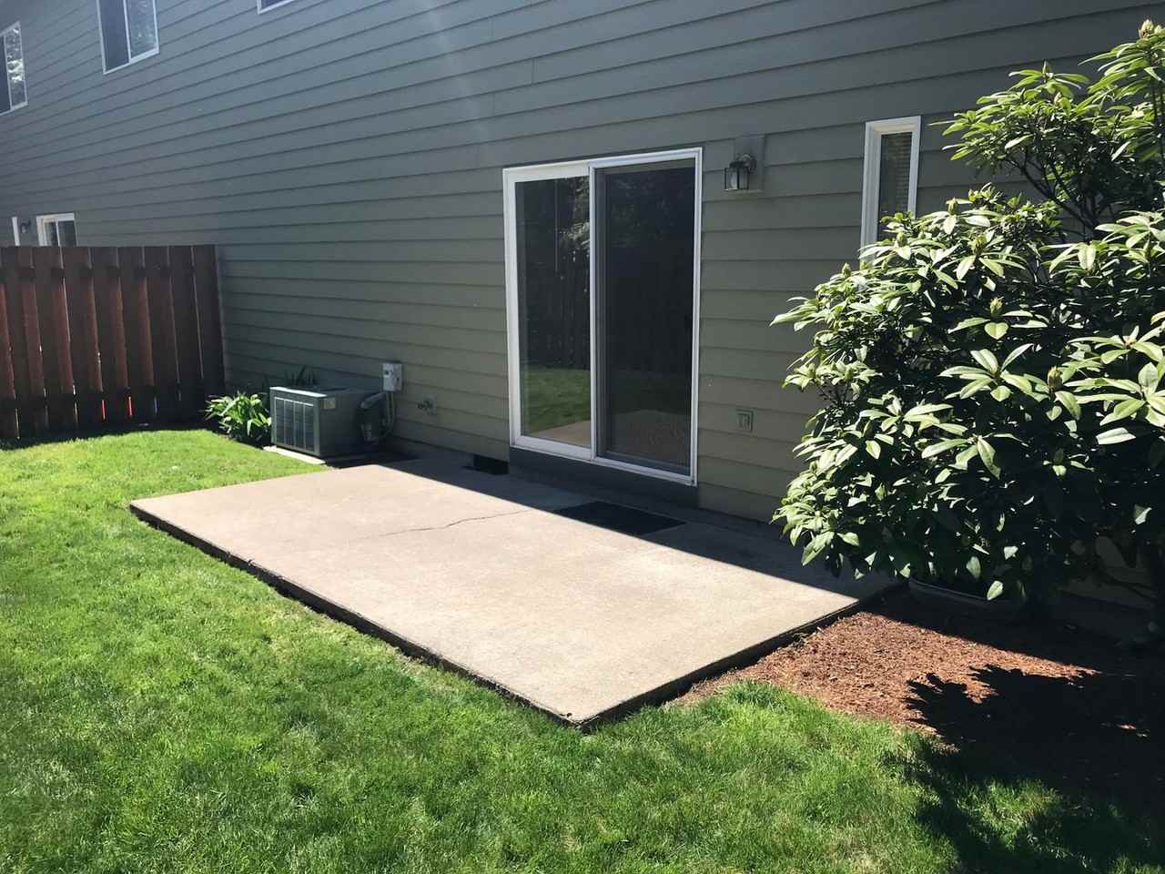 764 Sw Meadow Dr - Photo 2 of 20