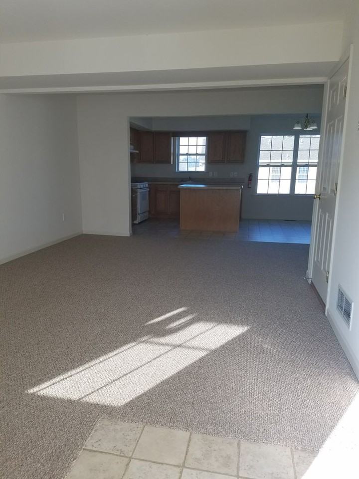 1020 Jean Ave - Photo 3 of 6