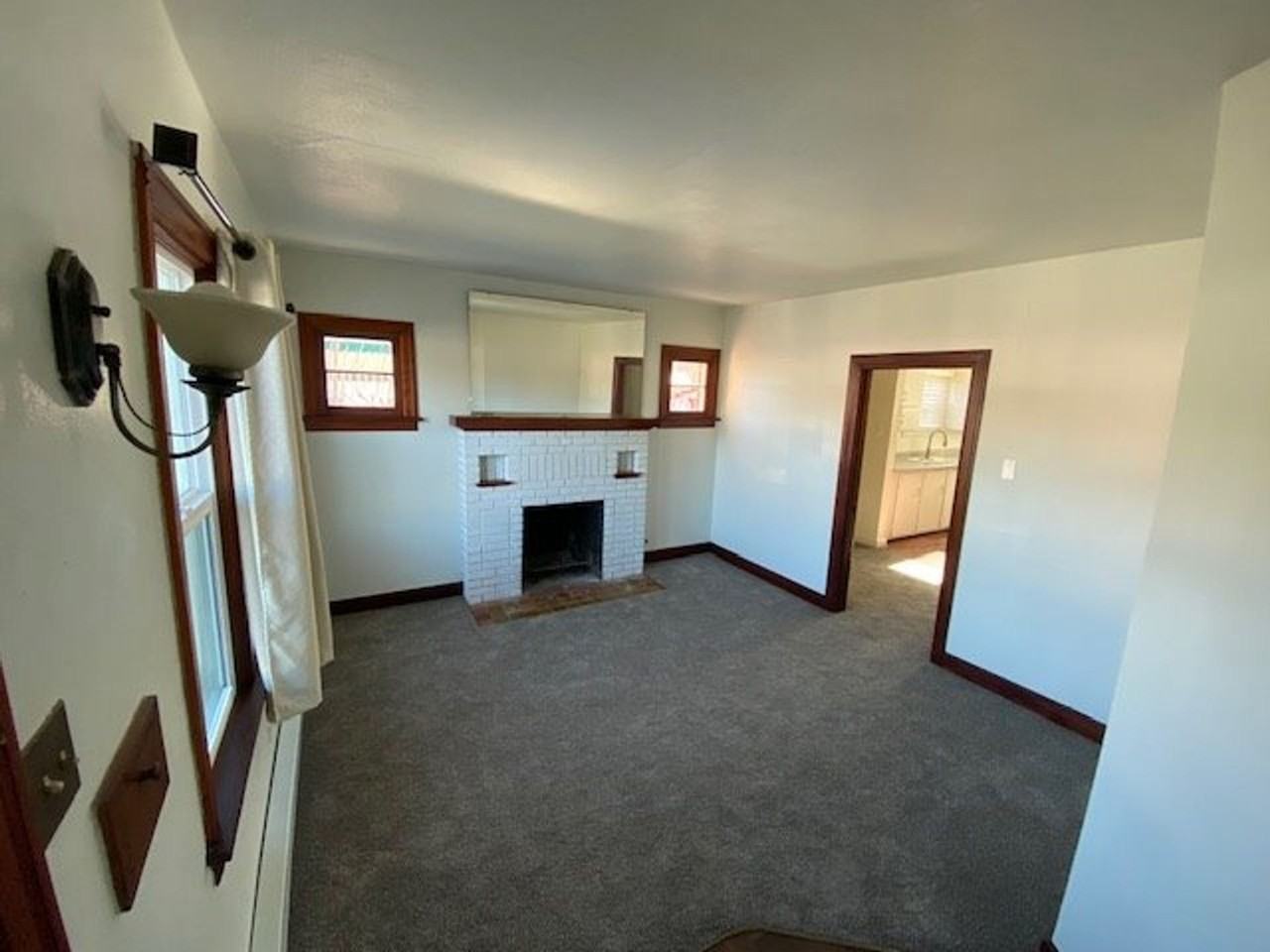 Sherman Ave Triplex - Photo 3 of 12