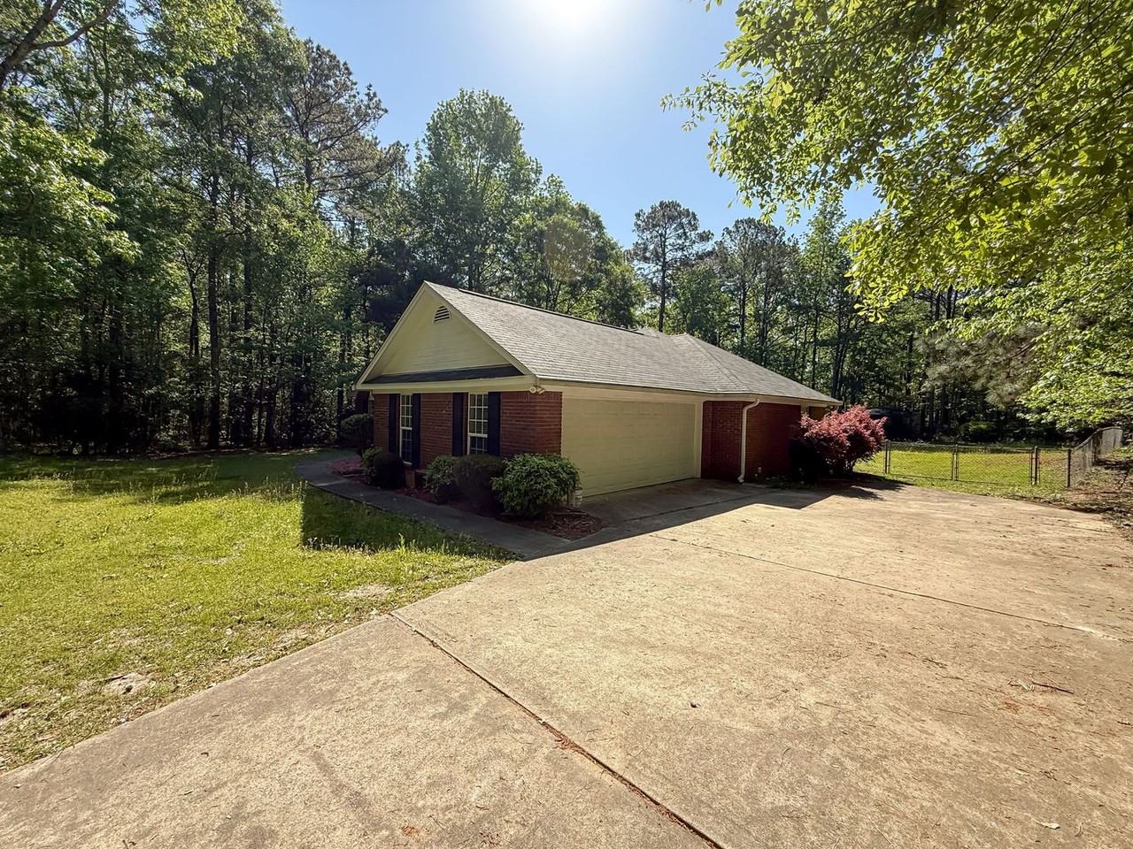 1683 Goat Rock Rd - Photo 2 of 32