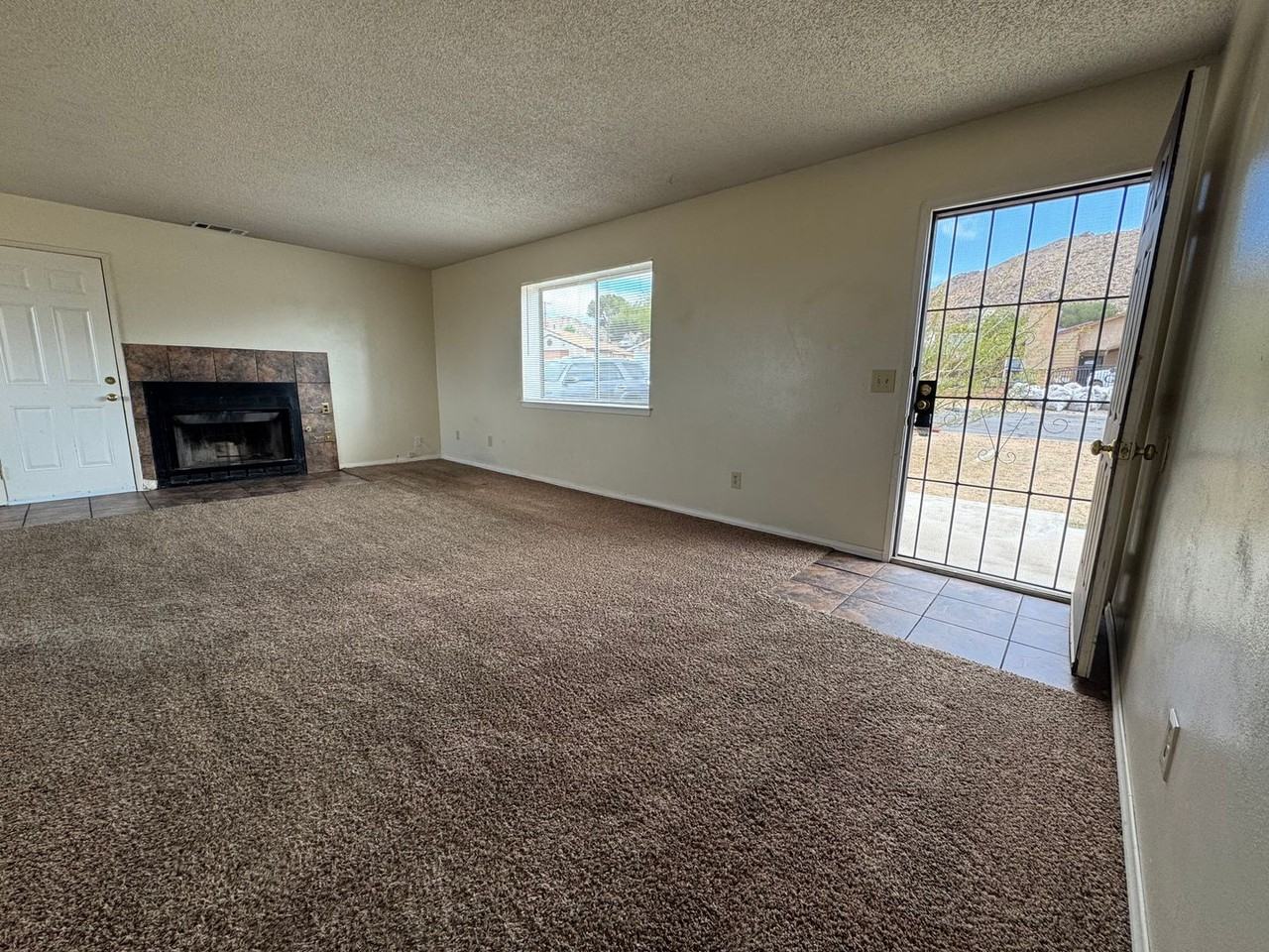 23989 Tahquitz Rd - Photo 2 of 14