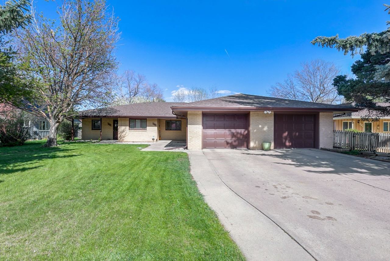 1105 Kirkwood Dr - Photo 2 of 11