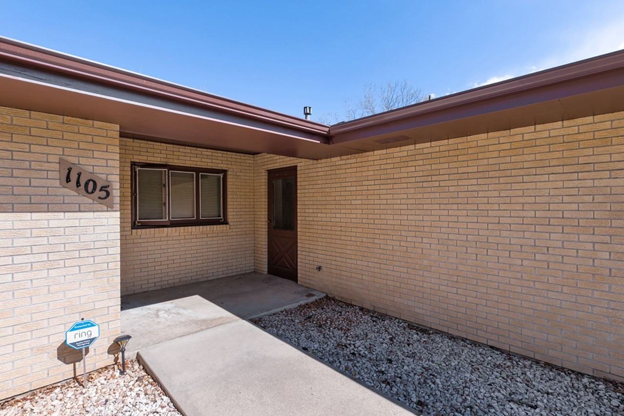 1105 Kirkwood Dr - Photo 3 of 11