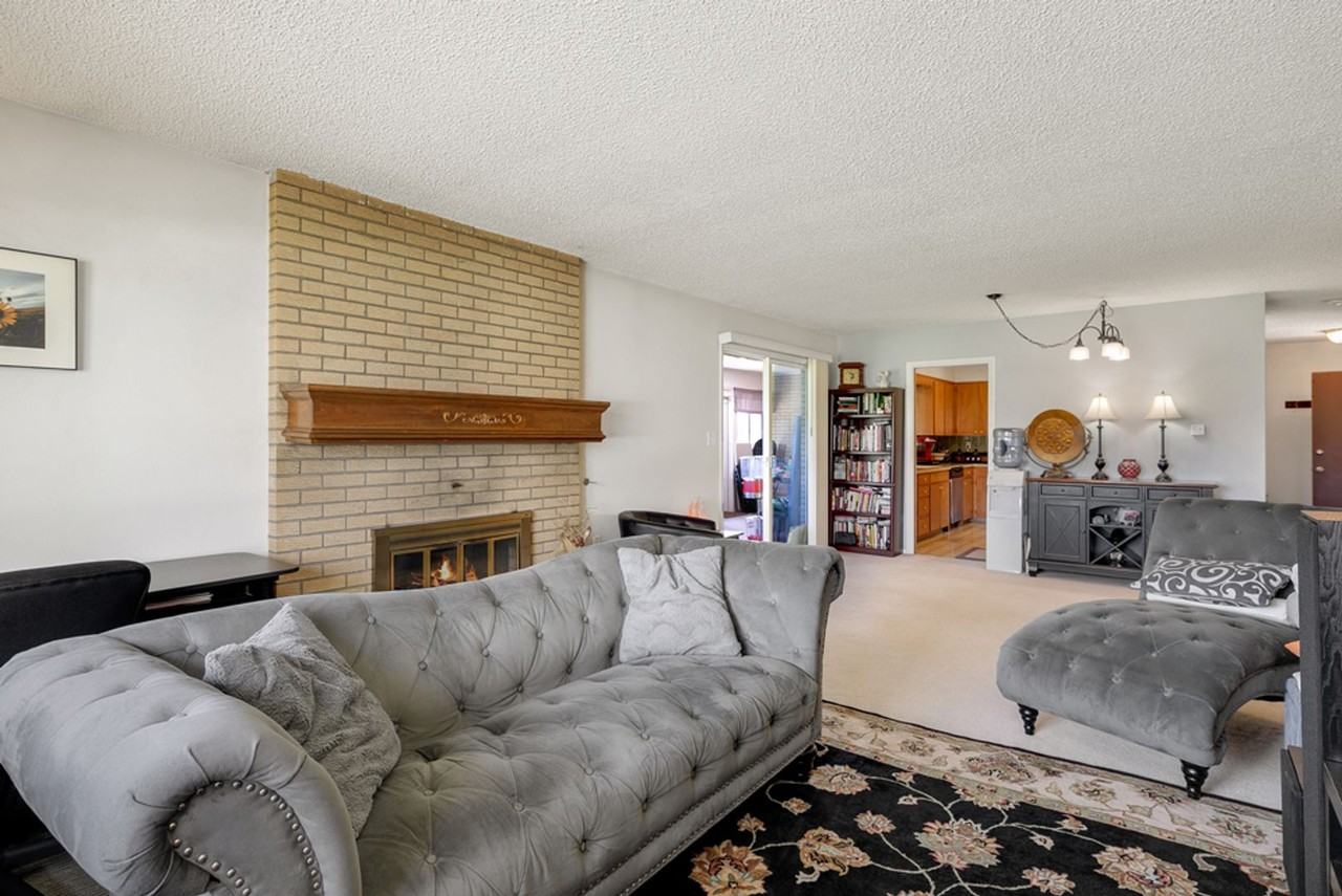 1105 Kirkwood Dr - Photo 6 of 11