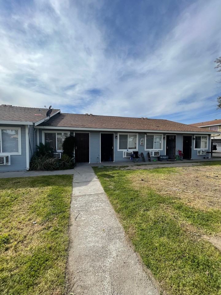 6767 6767 California St Units 5 - Photo 2 of 23