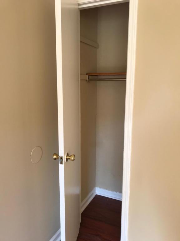 1811 Dalton Ct - Photo 3 of 16