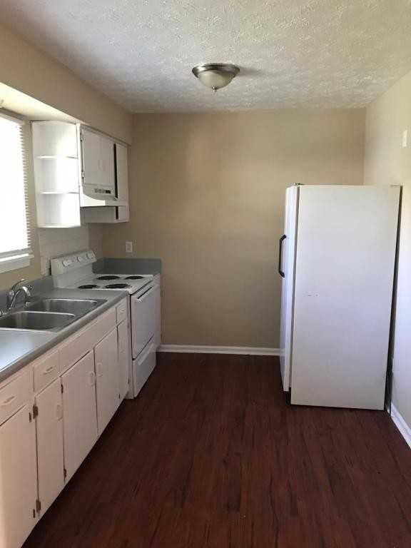 1811 Dalton Ct - Photo 7 of 16