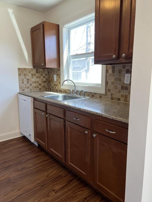 52 Clifford Road - Photo 3 of 9