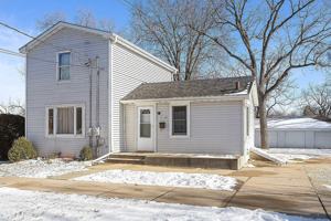 featured image of 104 S Jefferson St #A