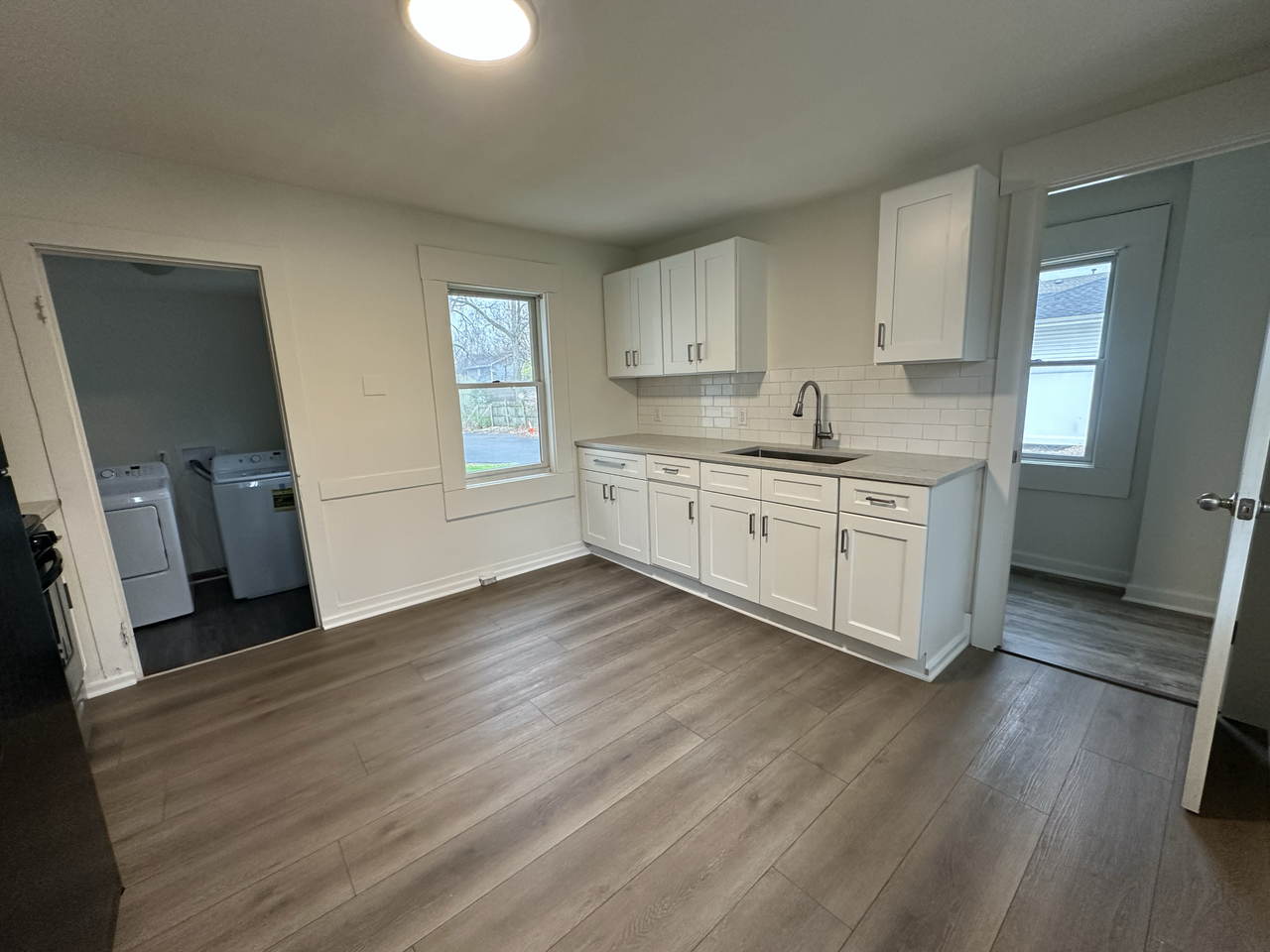 104 S Jefferson St #A - Photo 3 of 11