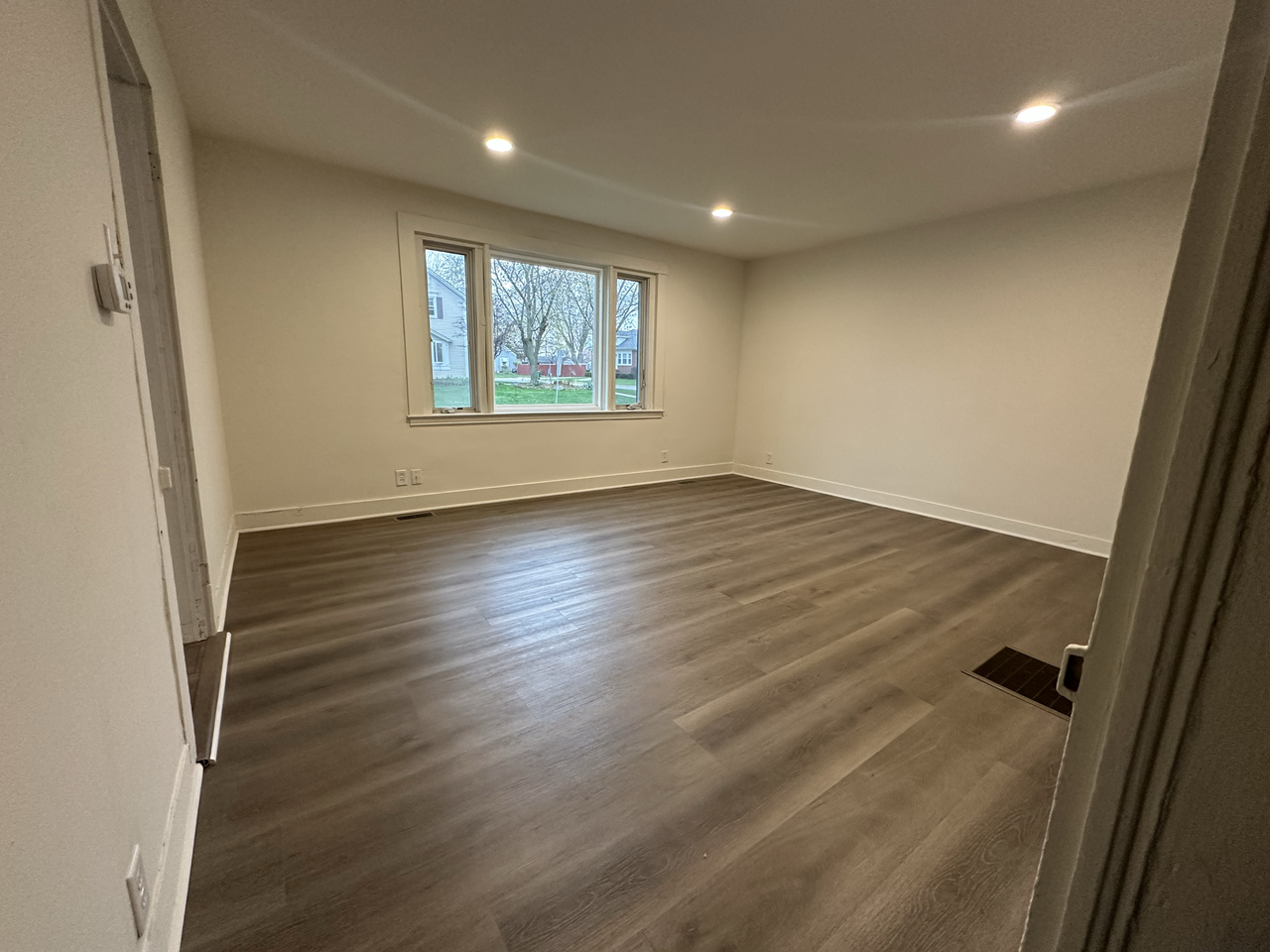 104 S Jefferson St #A - Photo 6 of 11